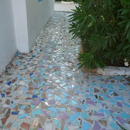 Esmana Hotel